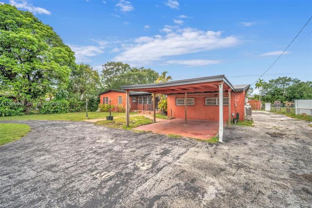 17520 NW 17th Ave, Miami Gardens, FL 33056