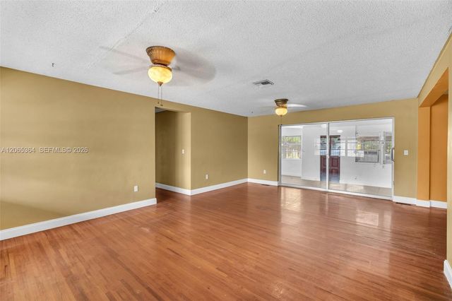 17520 NW 17th Ave, Miami Gardens, FL 33056