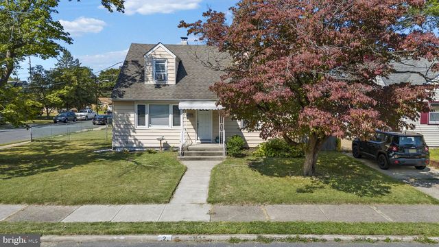 2 GODFREY DR, Hamilton, NJ 08610
