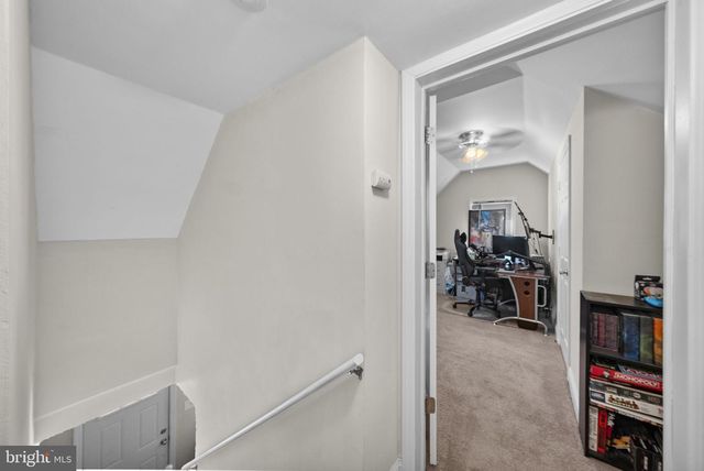 2 GODFREY DR, Hamilton, NJ 08610