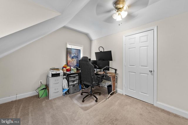 2 GODFREY DR, Hamilton, NJ 08610