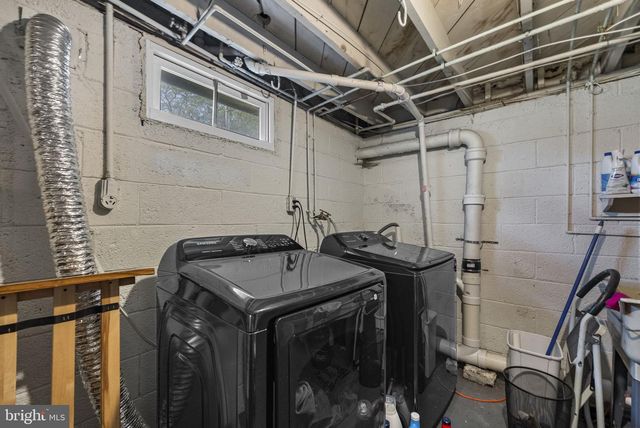 2 GODFREY DR, Hamilton, NJ 08610