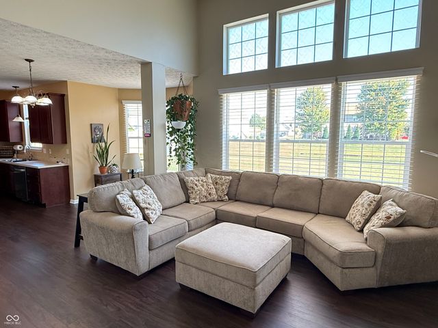 1617 Cottongrass Drive, Brownsburg, IN 46112