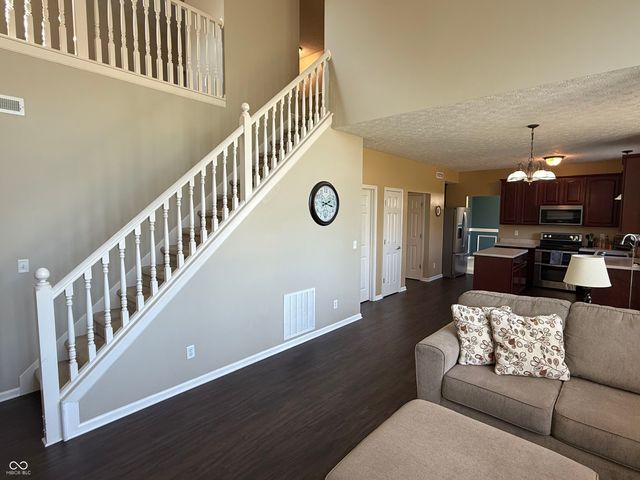 1617 Cottongrass Drive, Brownsburg, IN 46112