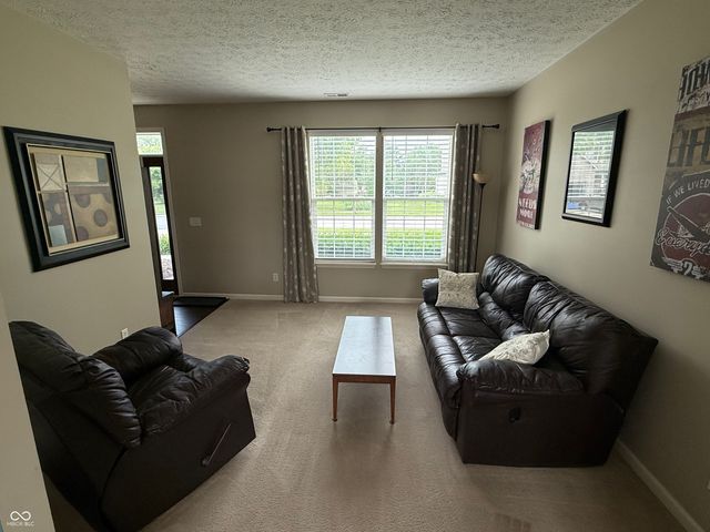 1617 Cottongrass Drive, Brownsburg, IN 46112