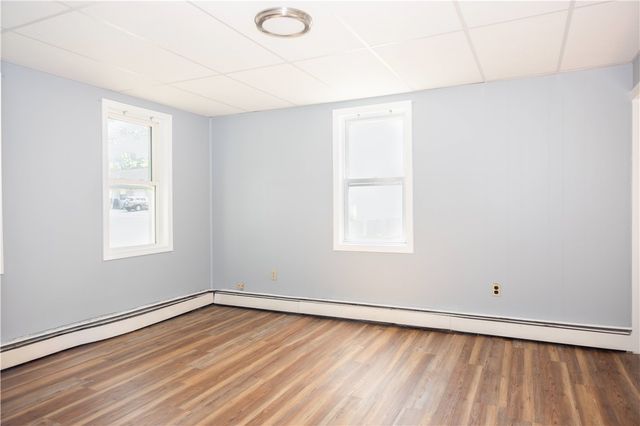 89 warren Avenue, East Providence, RI 02914