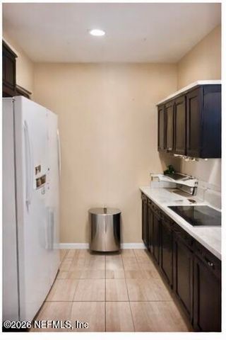 10550 BAYMEADOWS Road 211, Jacksonville, FL 32256