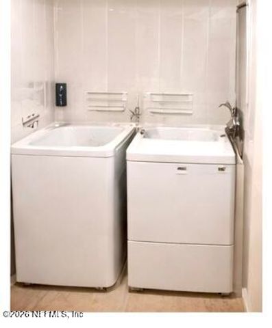 10550 BAYMEADOWS Road 211, Jacksonville, FL 32256