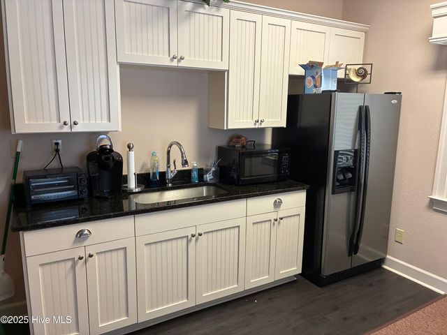 1880 W City Drive Suites A&B, Elizabeth Cty, NC 27909