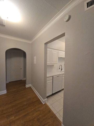 4000 Hawthorne Avenue 6, Dallas, TX 75219