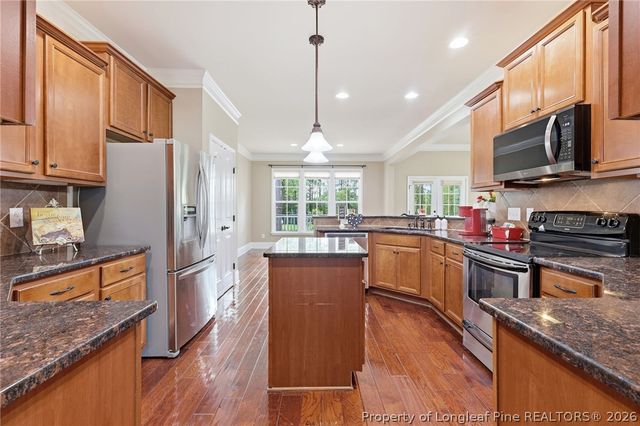 67 London Way, Spring Lake, NC 28390