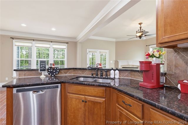 67 London Way, Spring Lake, NC 28390