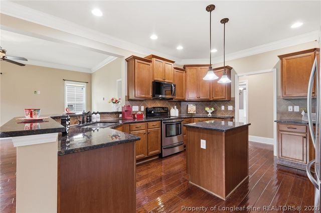 67 London Way, Spring Lake, NC 28390