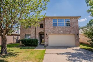 9332 Goldenview Drive, Fort Worth, TX 76244