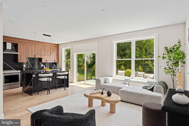 633 PROVIDENT RD, Southampton, PA 18966