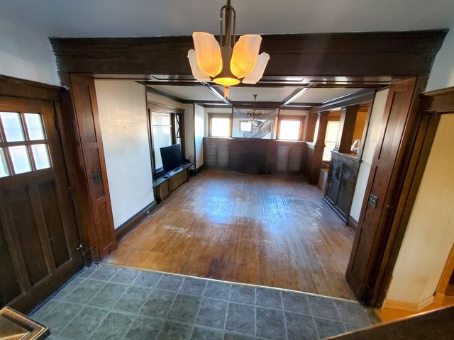 1612 5th Street, Peru, IL 61354