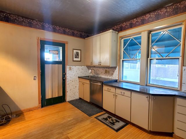 1612 5th Street, Peru, IL 61354