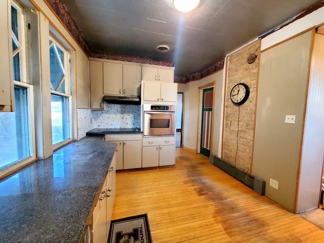 1612 5th Street, Peru, IL 61354