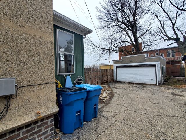 1612 5th Street, Peru, IL 61354