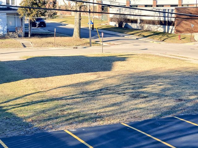 1612 5th Street, Peru, IL 61354