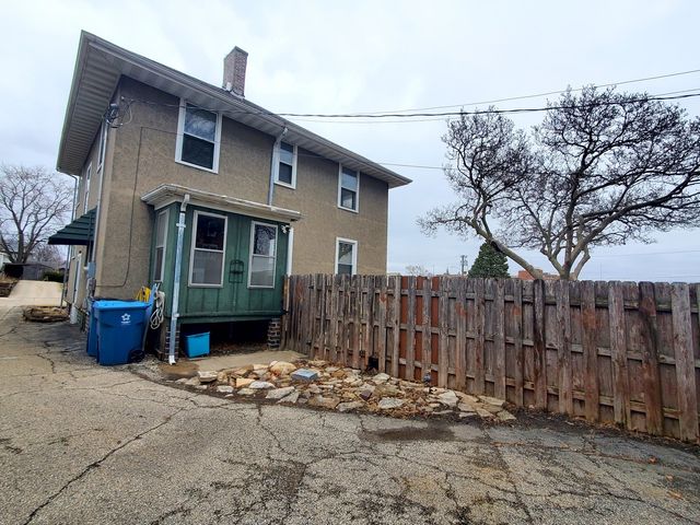 1612 5th Street, Peru, IL 61354