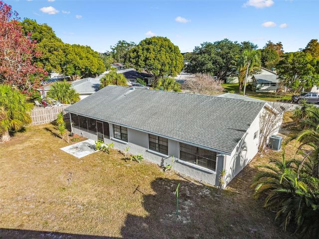 7631 SUMMERTREE LANE, New Port Richey, FL 34653