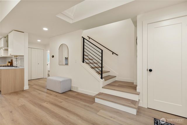16142 SE 42nd Place, Bellevue, WA 98006