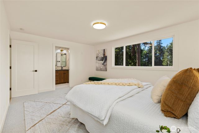16142 SE 42nd Place, Bellevue, WA 98006