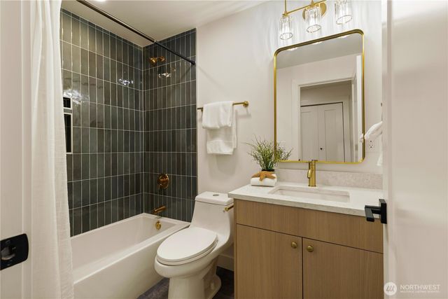 16142 SE 42nd Place, Bellevue, WA 98006