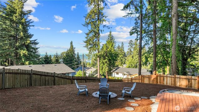 16142 SE 42nd Place, Bellevue, WA 98006