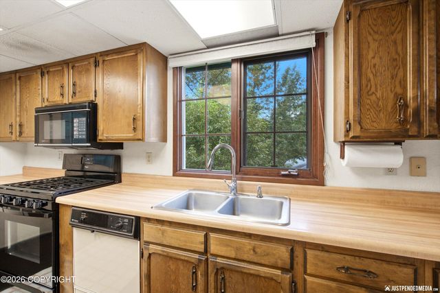 11813 Birch Hills Drive, Eagle River, AK 99577