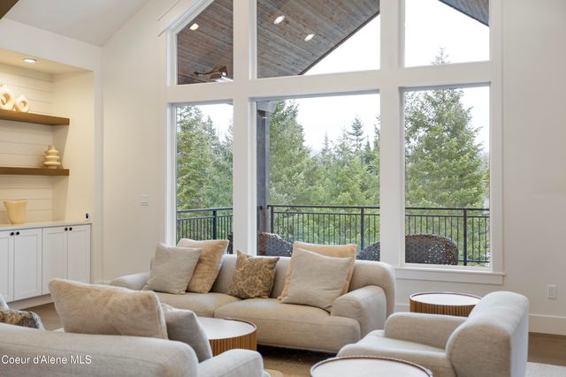 227 Mesa Drive, Athol, ID 83801