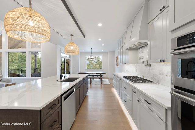 227 Mesa Drive, Athol, ID 83801