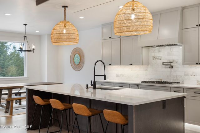 227 Mesa Drive, Athol, ID 83801