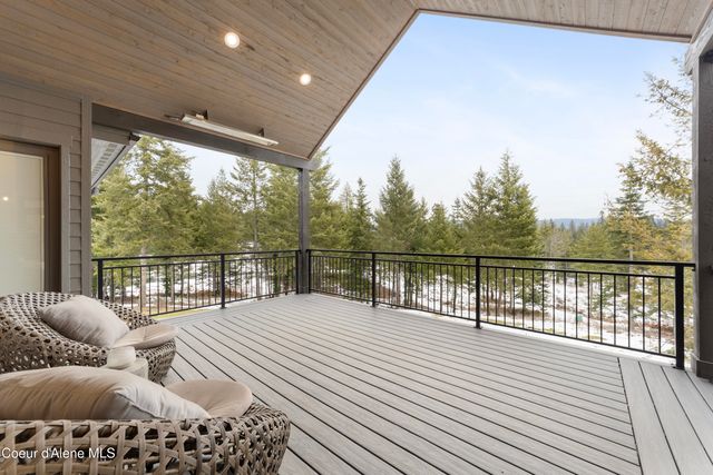 227 Mesa Drive, Athol, ID 83801