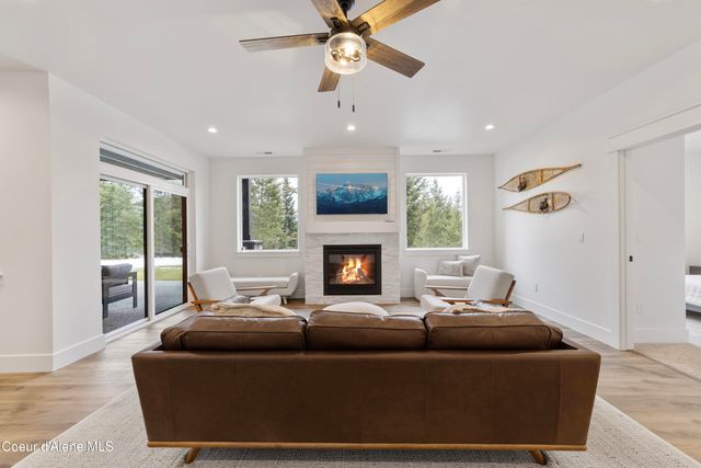 227 Mesa Drive, Athol, ID 83801