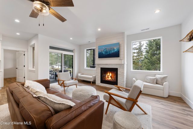 227 Mesa Drive, Athol, ID 83801