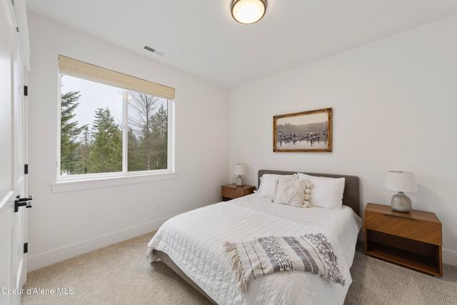 227 Mesa Drive, Athol, ID 83801