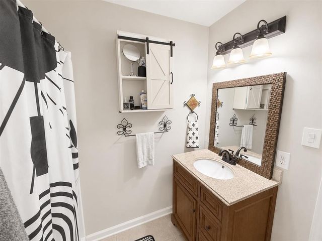 106 E Wayside Drive, Westlake, LA 70669