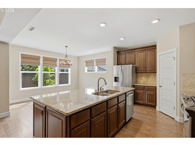 1515 Nw 18TH St, Battle Ground, WA 98604