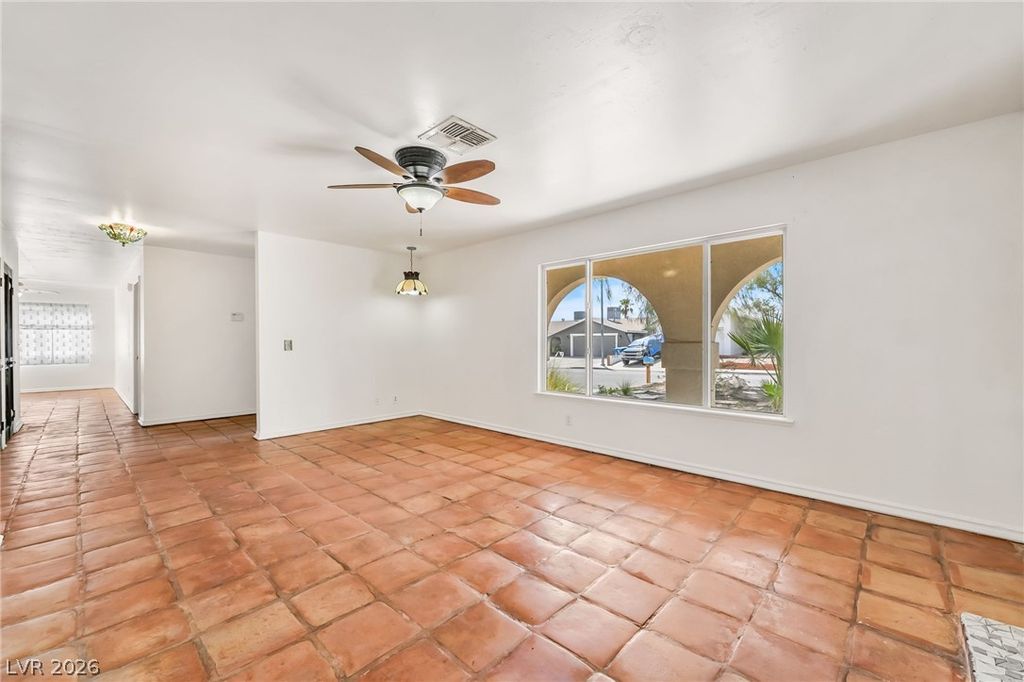 6604 Larchwood Lane, Las Vegas, NV 89103 — photo 5