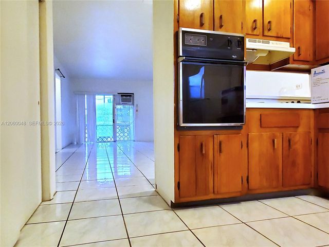 6580 Santona Street A26, Coral Gables, FL 33146