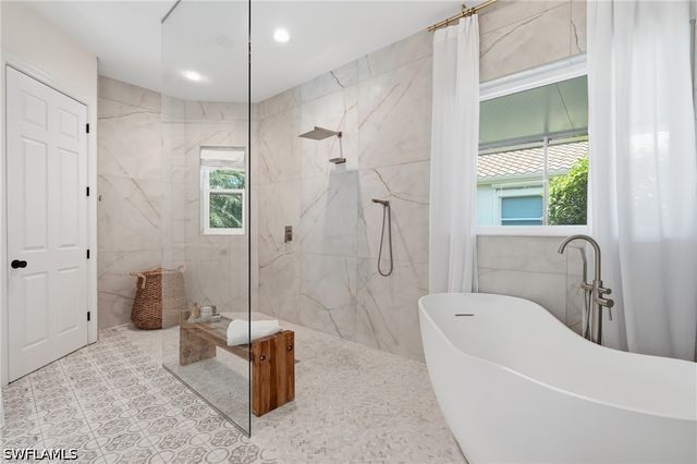 1123 Augusta Falls WAY, Naples, FL 34119
