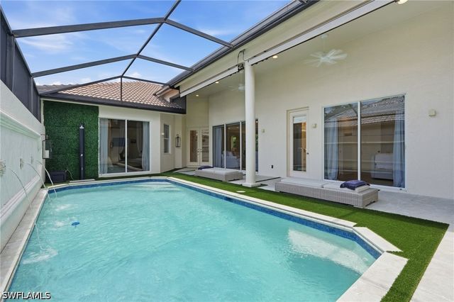 1123 Augusta Falls WAY, Naples, FL 34119