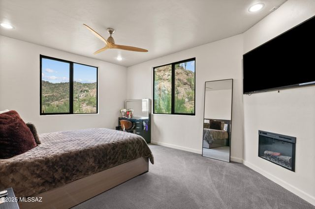 3898 N Camino Ojo De Agua, Tucson, AZ 85749