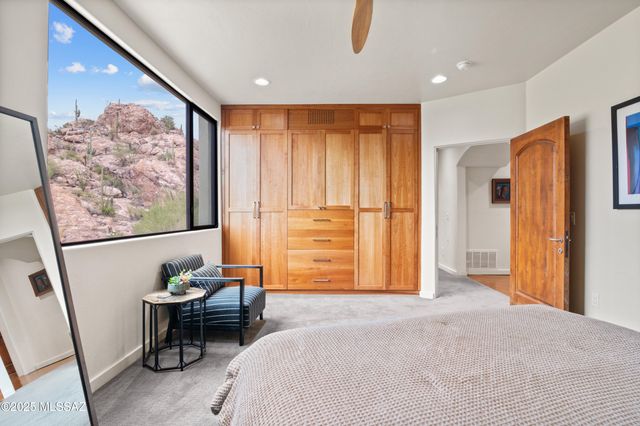 3898 N Camino Ojo De Agua, Tucson, AZ 85749