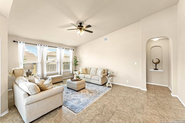 444 Quarter Mare, Cibolo, TX 78108