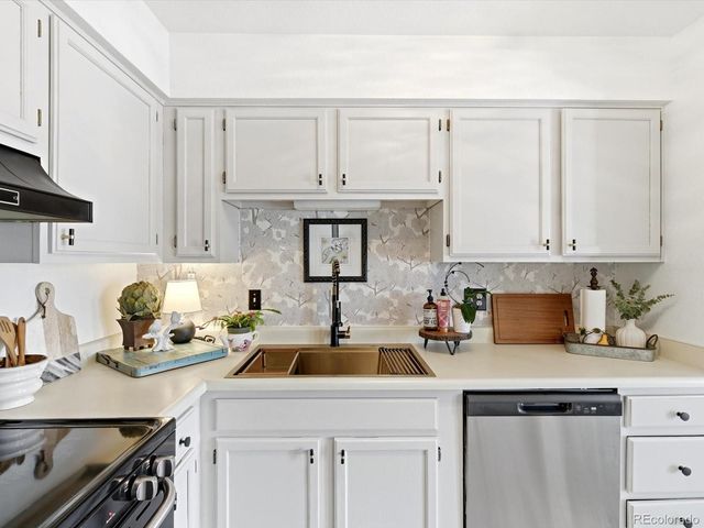 1383 W 88th Avenue 208, Thornton, CO 80260