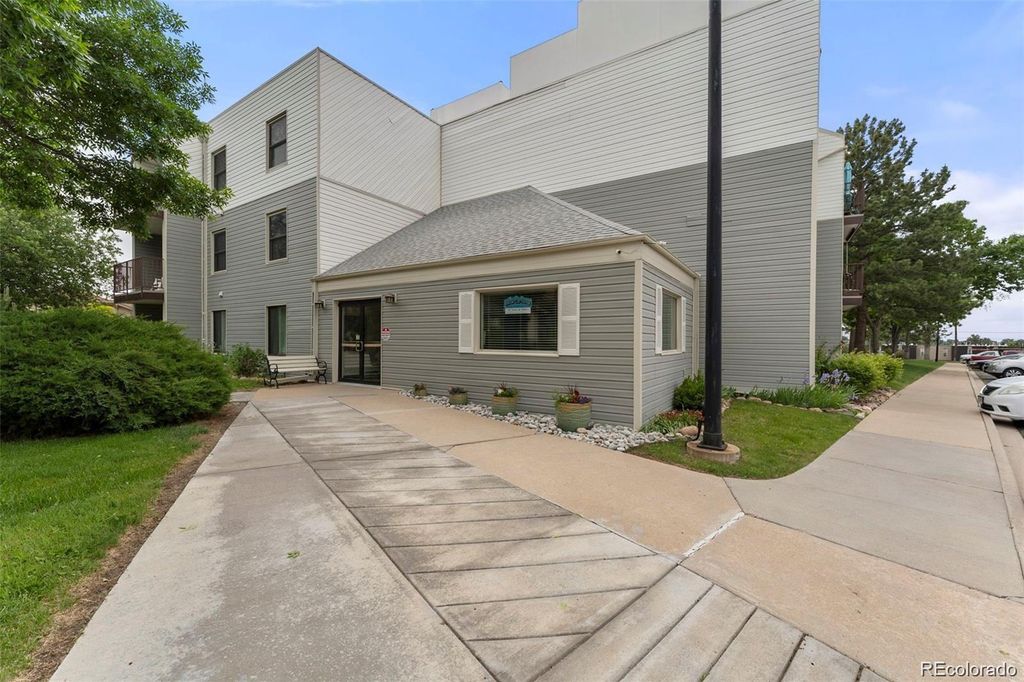 1383 W 88th Avenue 208, Thornton, CO 80260