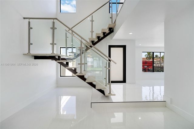 1406 SW 104th Ct, Miami, FL 33174